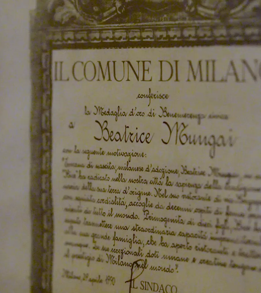 La pergamena del Comune di Milano che conferisce la Medaglia d’oro di Benemerenza civica a Beatrice Mungai